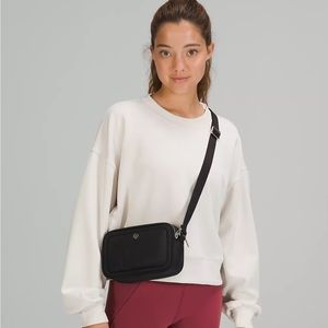 NWT Lululemon Camera Crossbody Bag